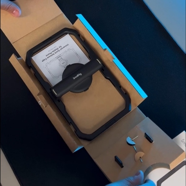 SmallRig Universal Quick Release Cage For Mobile Phone With Neewer Dual Handle (4299 - PA026) - Image 5